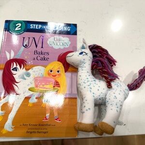 Uni the unicorn book & plush set like new